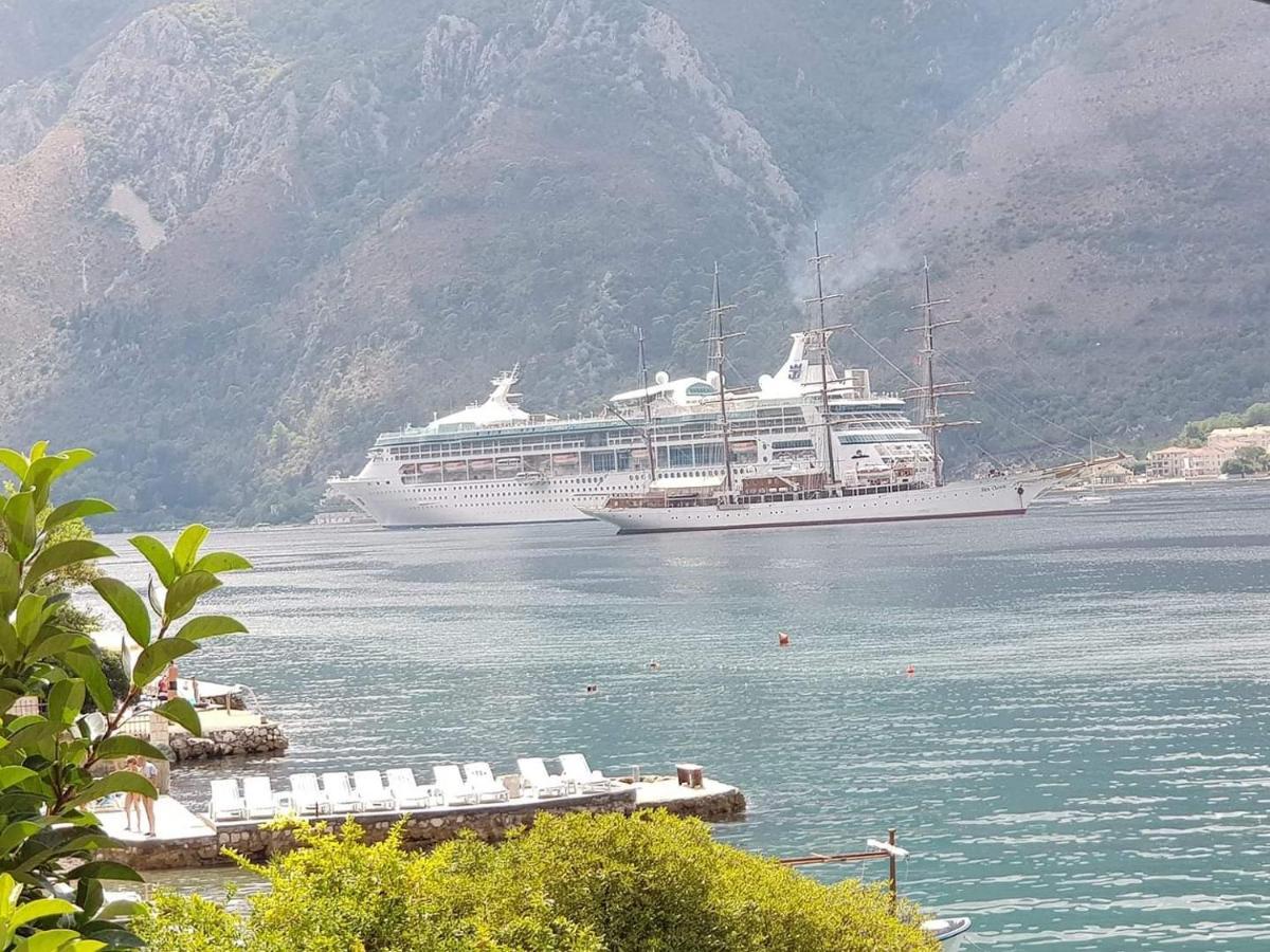 Montenegro Apartments - Private Beach Kotor Exterior photo